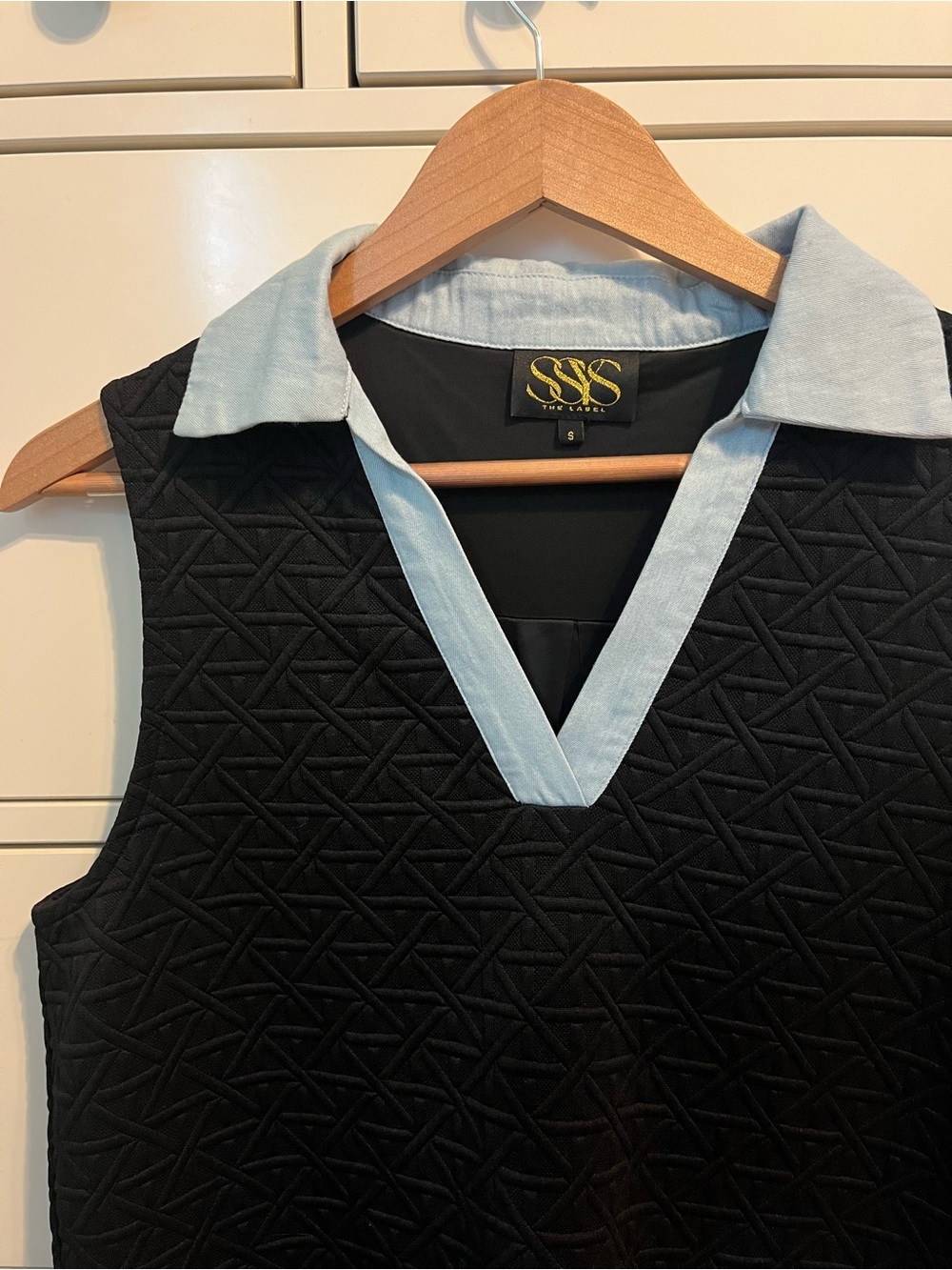 SSYS Sleeveless Quilted Dress with Collar - Picture 3 of 5